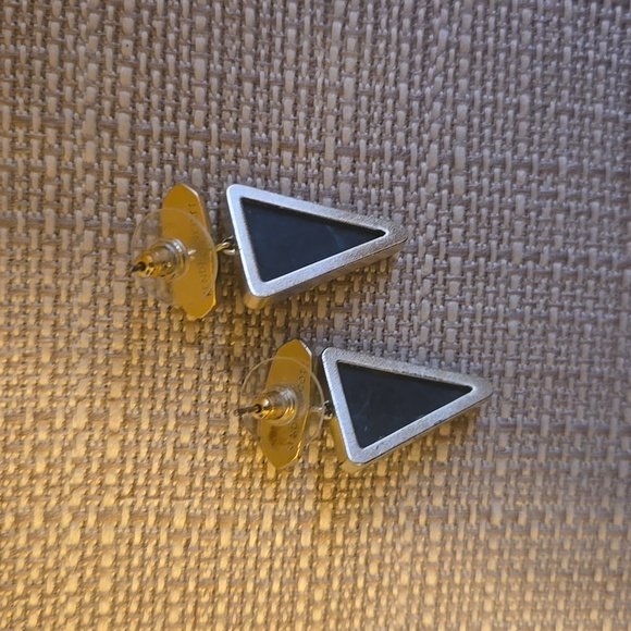 Kendra Scott Vivian Drop Earrings In Black Obsidian With Gold - Picture 4 of 9